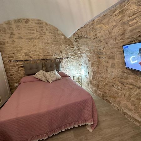 Giovinazzo Suite Pavone Griffi Buitenkant foto