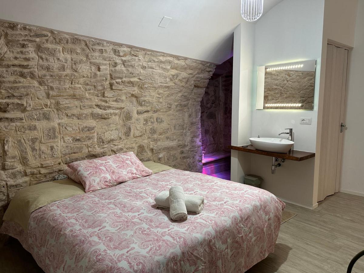 Giovinazzo Suite Pavone Griffi Buitenkant foto