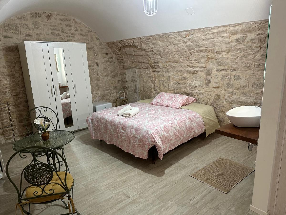 Giovinazzo Suite Pavone Griffi Buitenkant foto